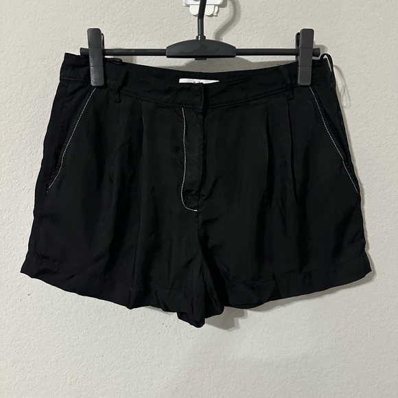 Tibi Black shorts size 8 Black White Pin Stripe Cupro Pleated Front‎ High Rise - Picture 1 of 9